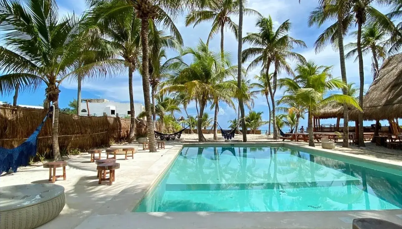 Scuba diving at Isla Mujeres, Mexico
